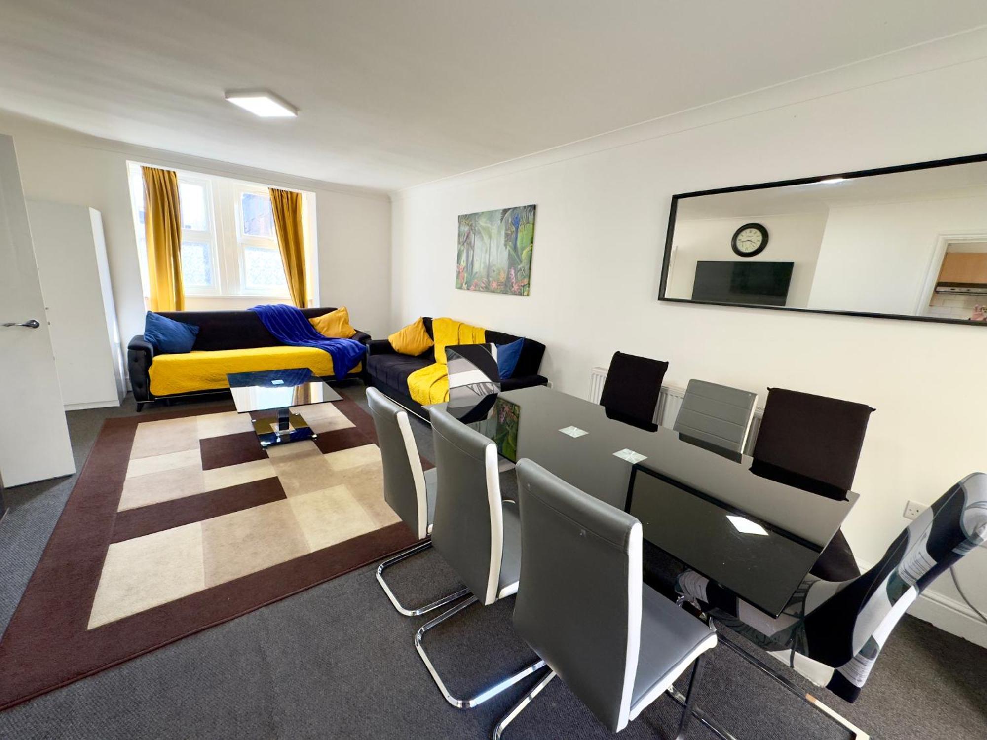 4 Bedrooms, 3 bathrooms , Reception, Kitchen, Garden, FullHouse London Exterior foto