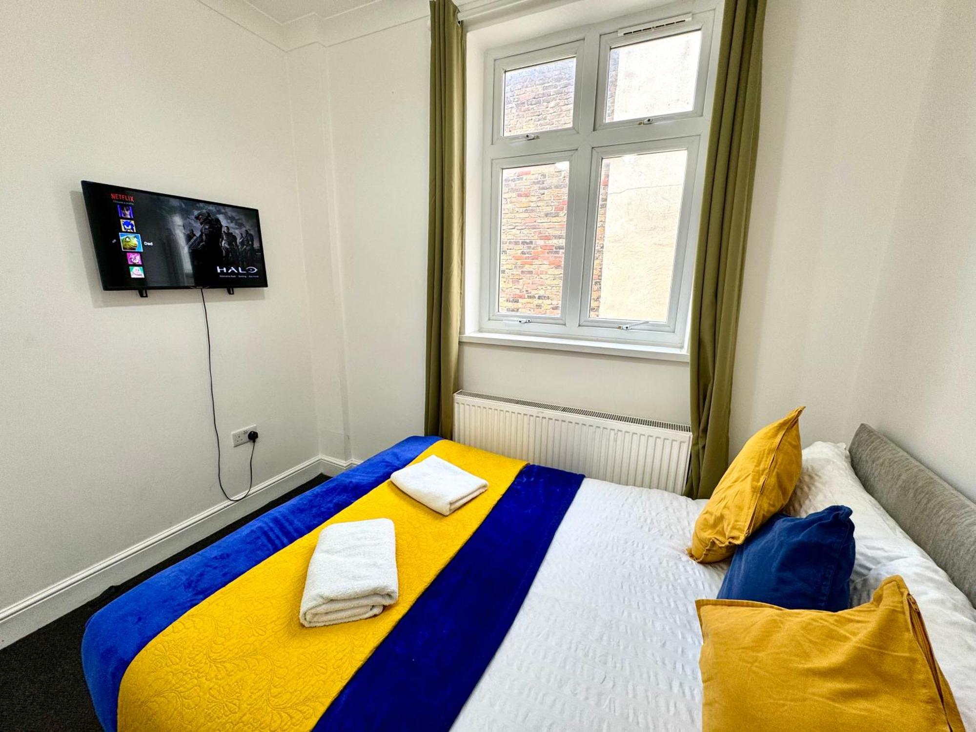 4 Bedrooms, 3 bathrooms , Reception, Kitchen, Garden, FullHouse London Exterior foto