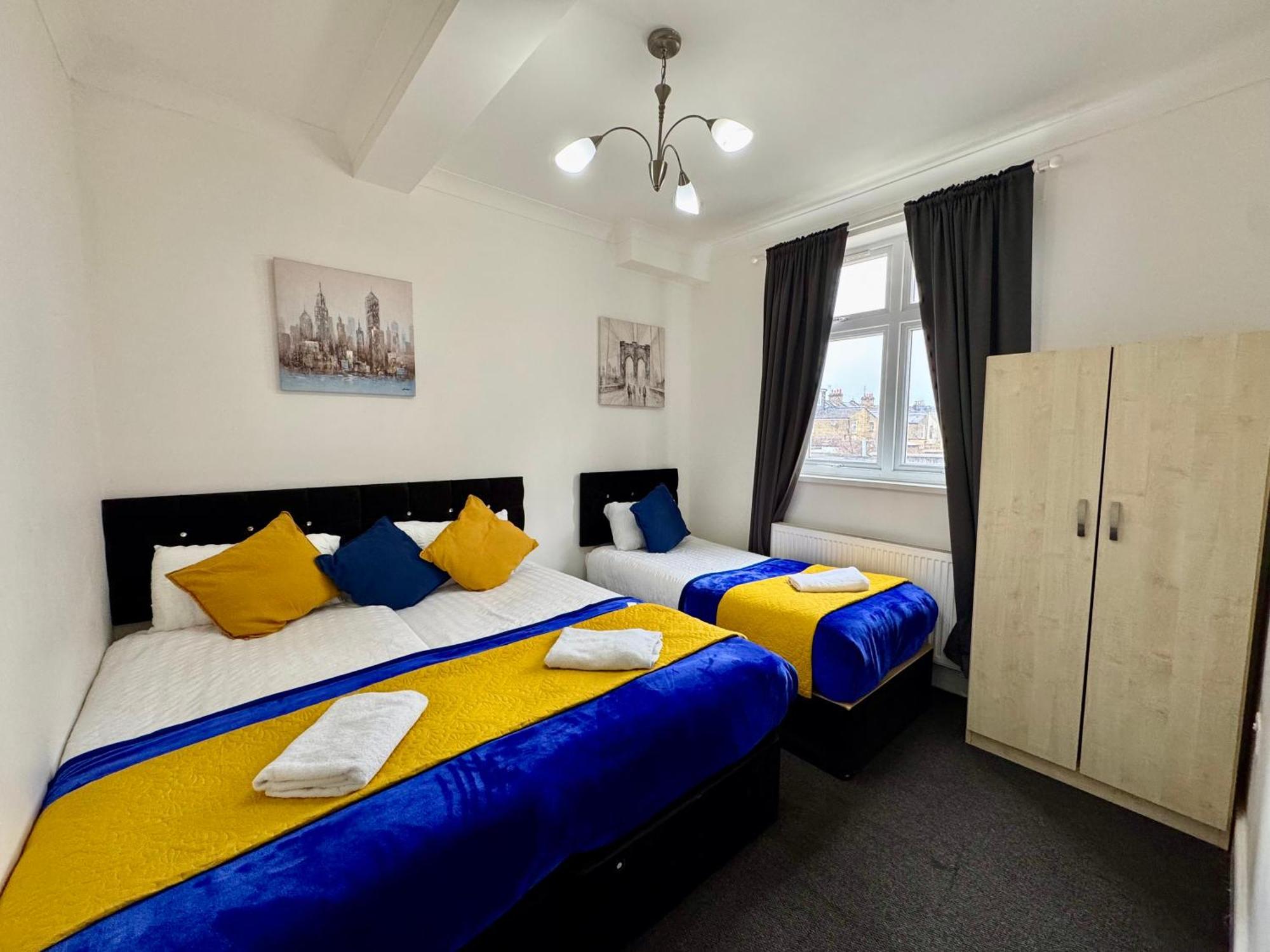 4 Bedrooms, 3 bathrooms , Reception, Kitchen, Garden, FullHouse London Exterior foto
