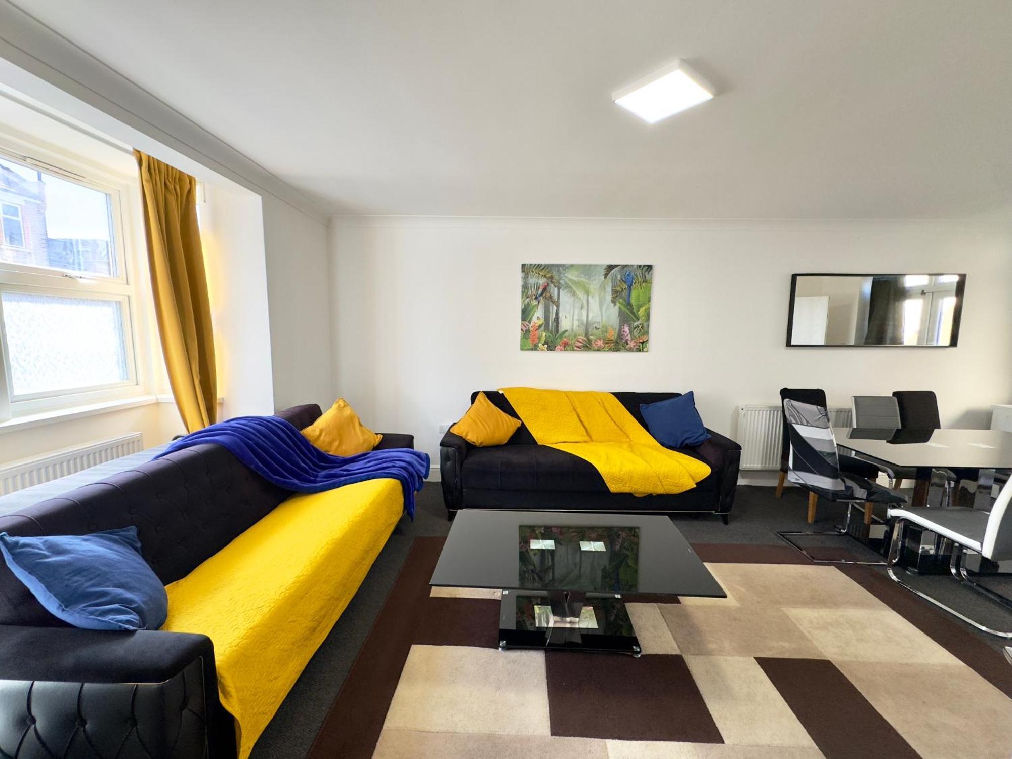 4 Bedrooms, 3 bathrooms , Reception, Kitchen, Garden, FullHouse London Exterior foto